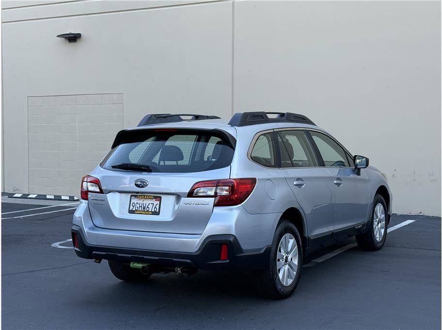 Used 2018 Subaru Outback 2.5i image 6