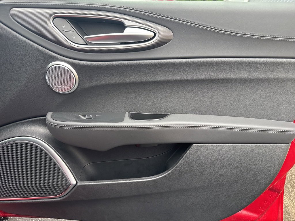 Used 2022 Alfa Romeo Giulia Veloce image 60