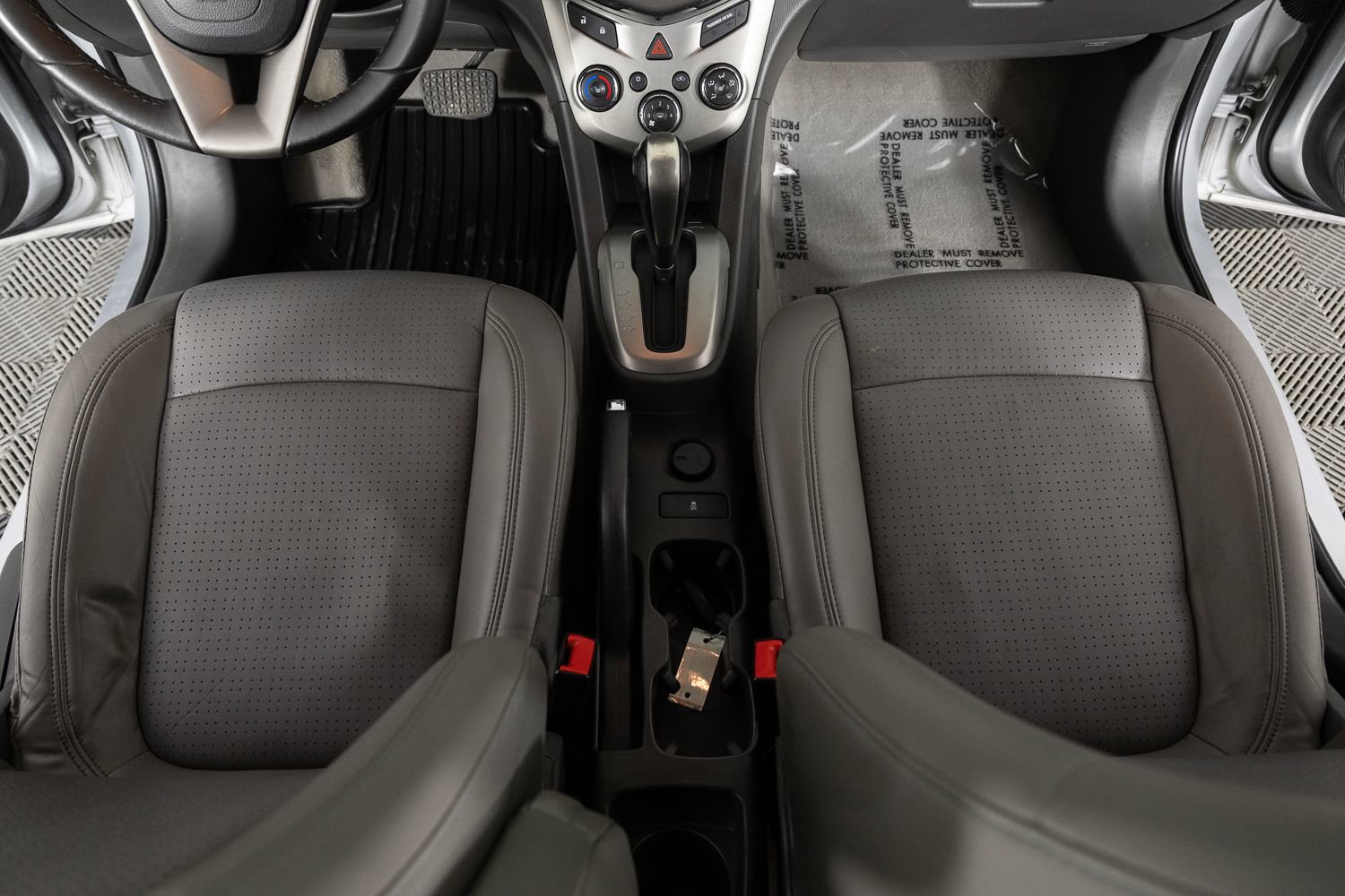 Used 2015 Chevrolet Sonic LTZ image 37