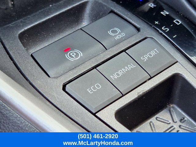 Used 2025 Toyota RAV4 XLE FWD image 27