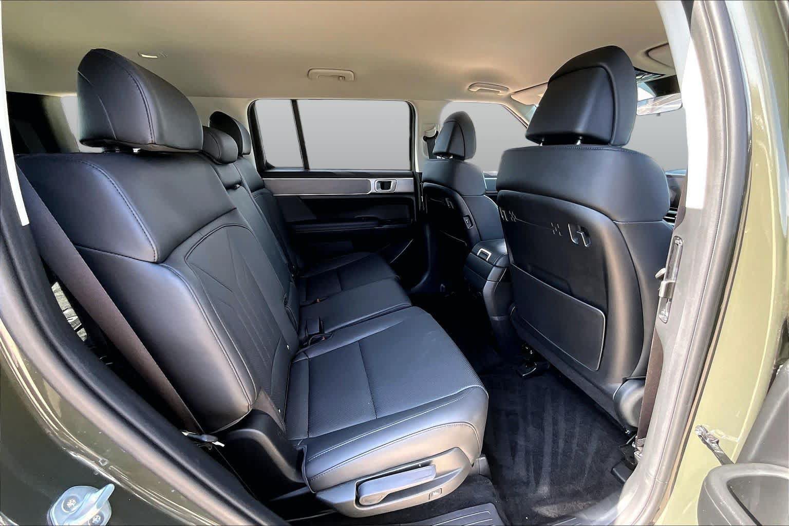 Certified 2024 Hyundai Santa Fe SEL FWD image 19