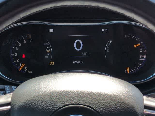 Used 2020 Jeep Grand Cherokee Altitude AWD/4WD image 33