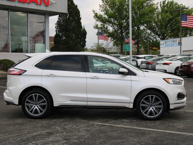 Used 2019 Ford Edge Titanium w/ Equipment Group 301A FWD image 10