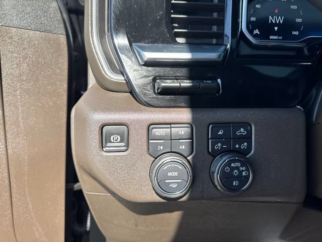 Used 2025 Chevrolet Silverado 1500 LTZ w/ LTZ Premium Texas Edition AWD/4WD image 24