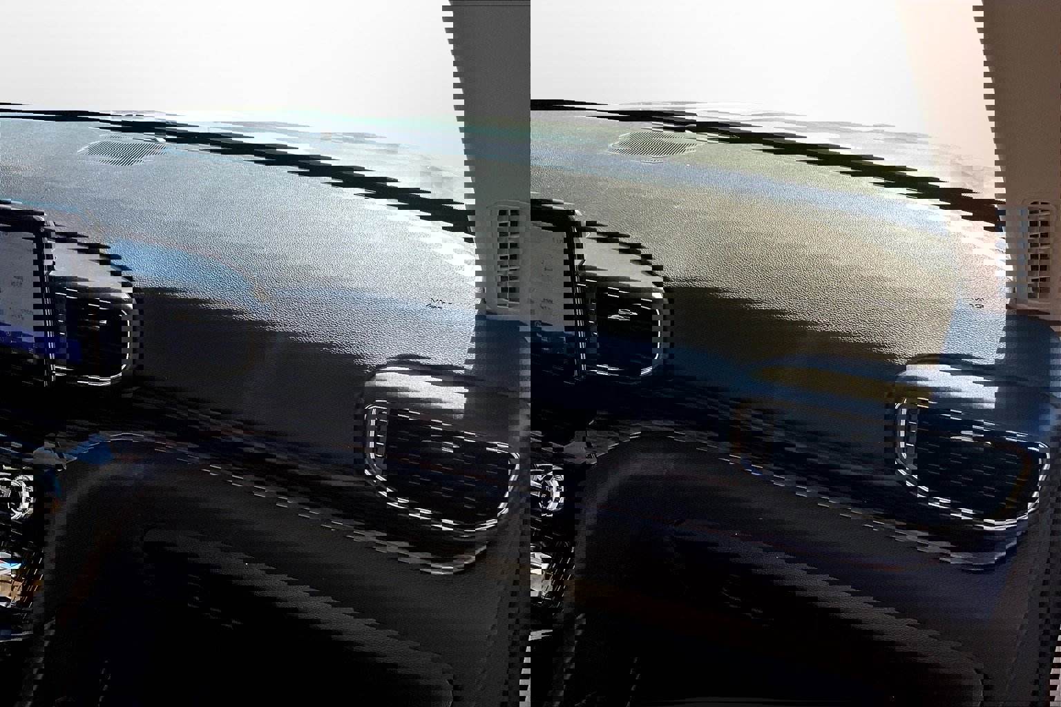 Used 2023 Ford Explorer Limited image 22