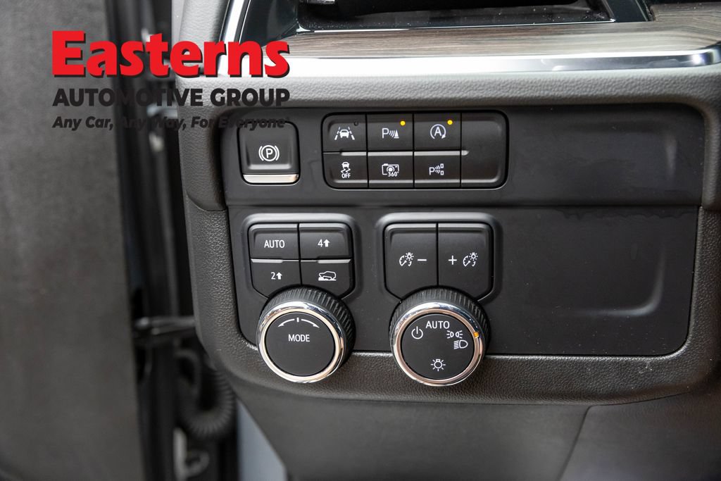 Used 2025 Chevrolet Tahoe LT AWD/4WD image 23