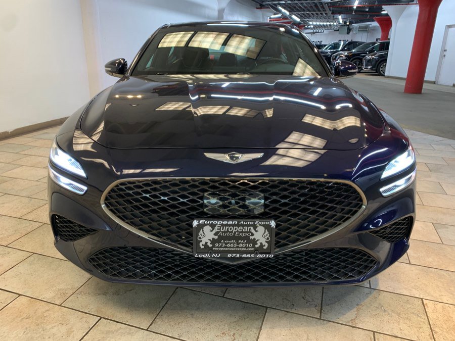 Used 2023 Genesis G70 2.0T w/ Sport Prestige Package image 3