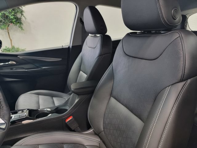Certified 2023 Chevrolet Bolt LT w/ Infotainment Package FWD image 13
