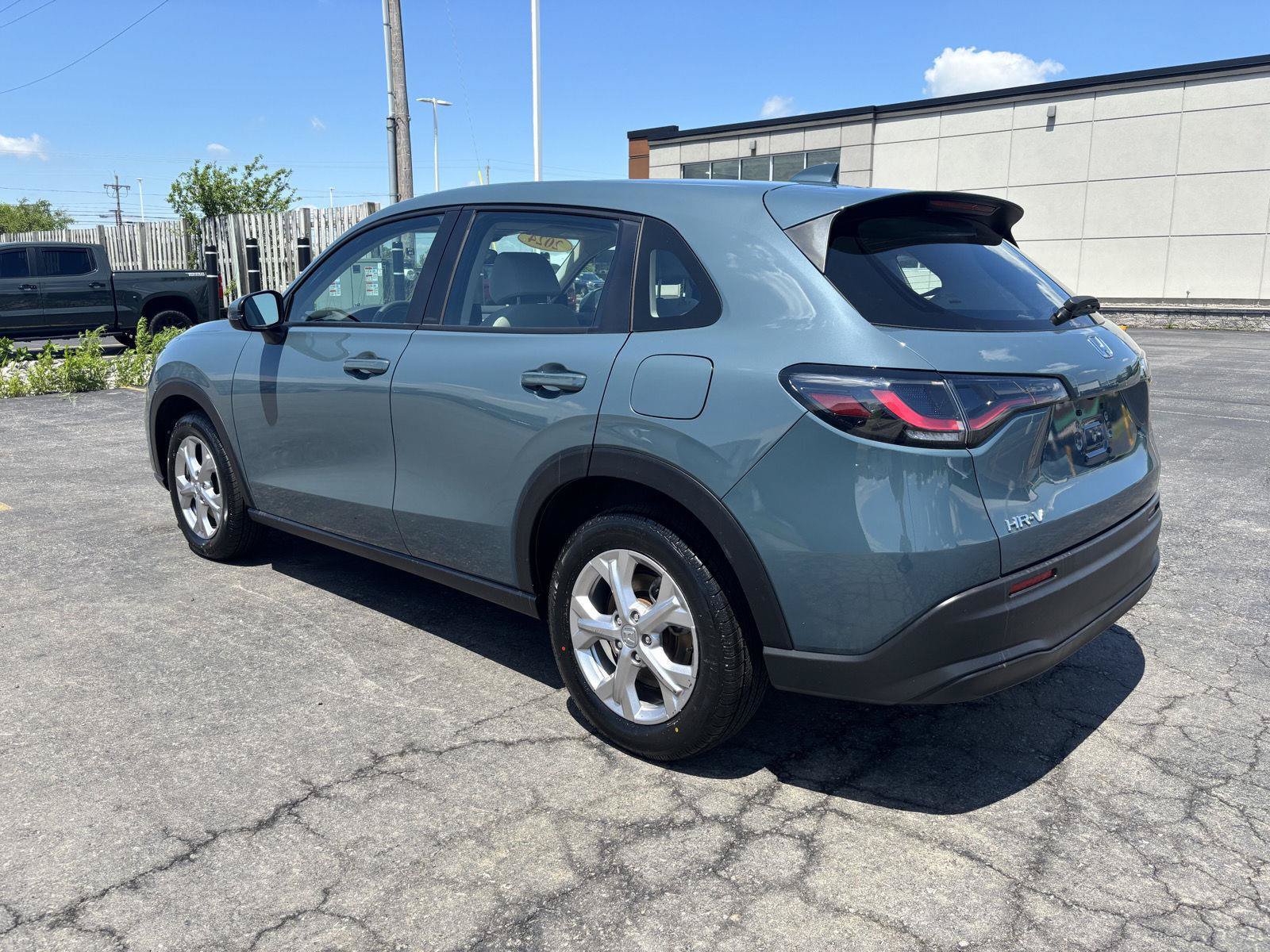 Used 2024 Honda HR-V LX image 5