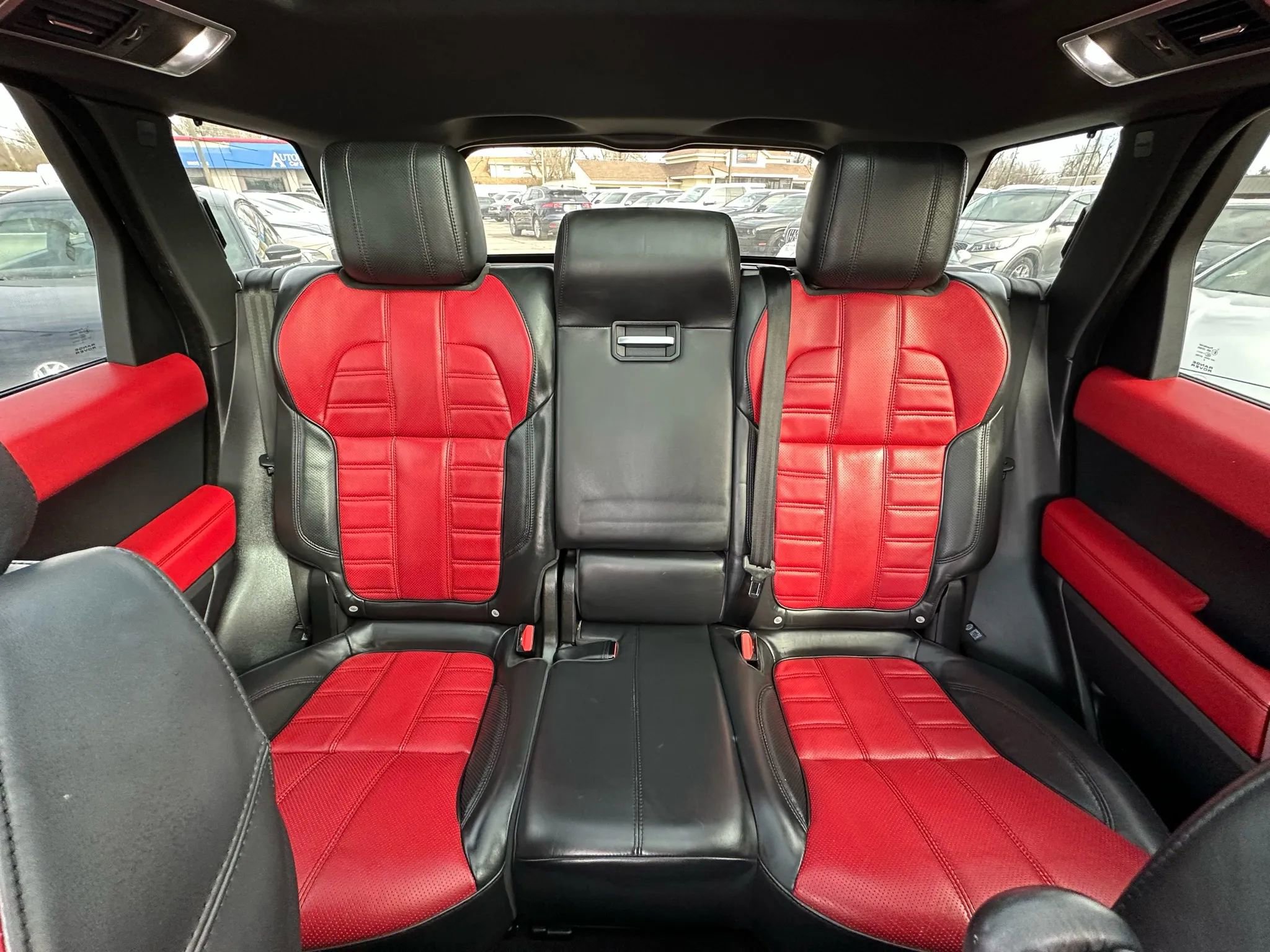 Used 2017 Land Rover Range Rover Sport HSE Dynamic AWD/4WD image 16