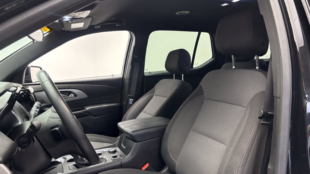 Used 2023 Chevrolet Traverse LT w/ LPO, Floor Liner Package AWD/4WD image 10