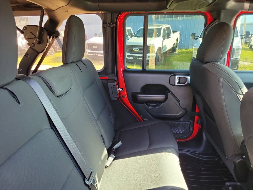 Used 2021 Jeep Wrangler Unlimited Sport image 31