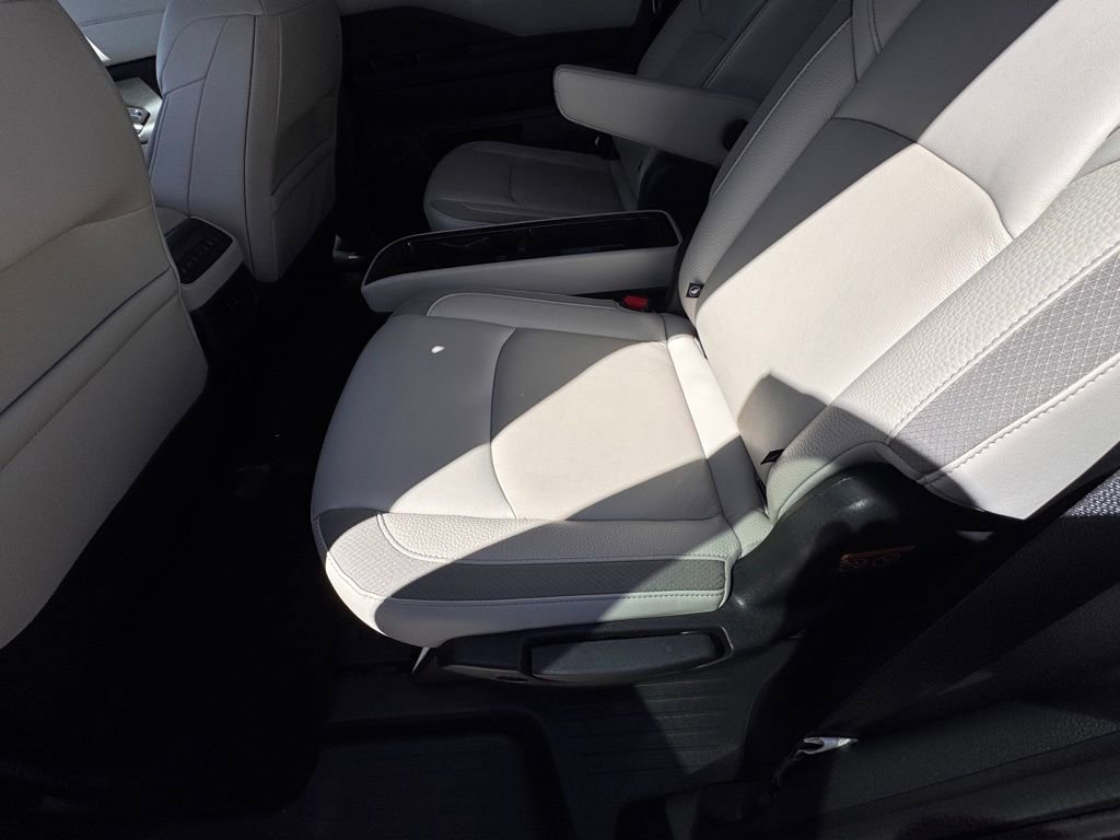 Certified 2022 Nissan Pathfinder SL w/ SL Premium Package image 22