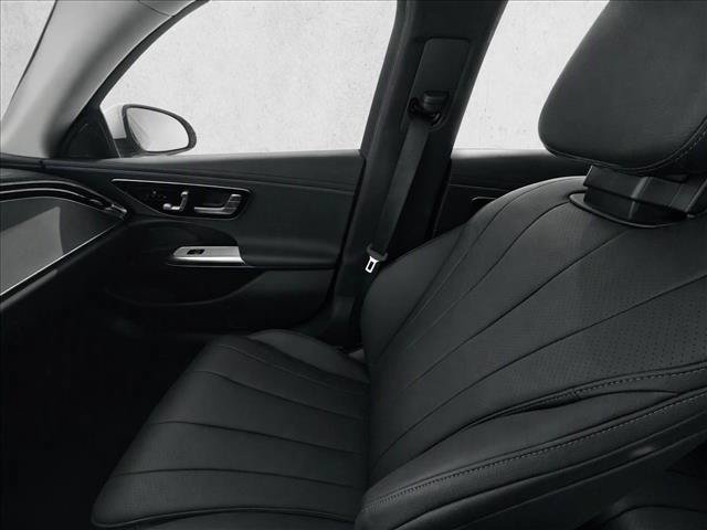 Used 2025 Mercedes-Benz E 350 Sedan image 19