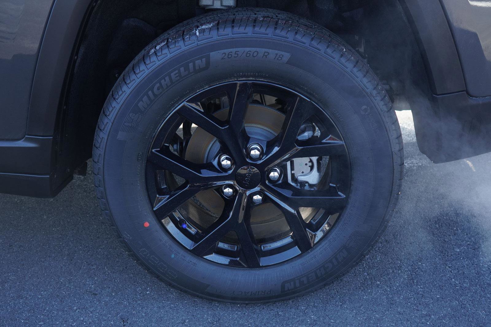 New 2026 Jeep Grand Cherokee Altitude image 11