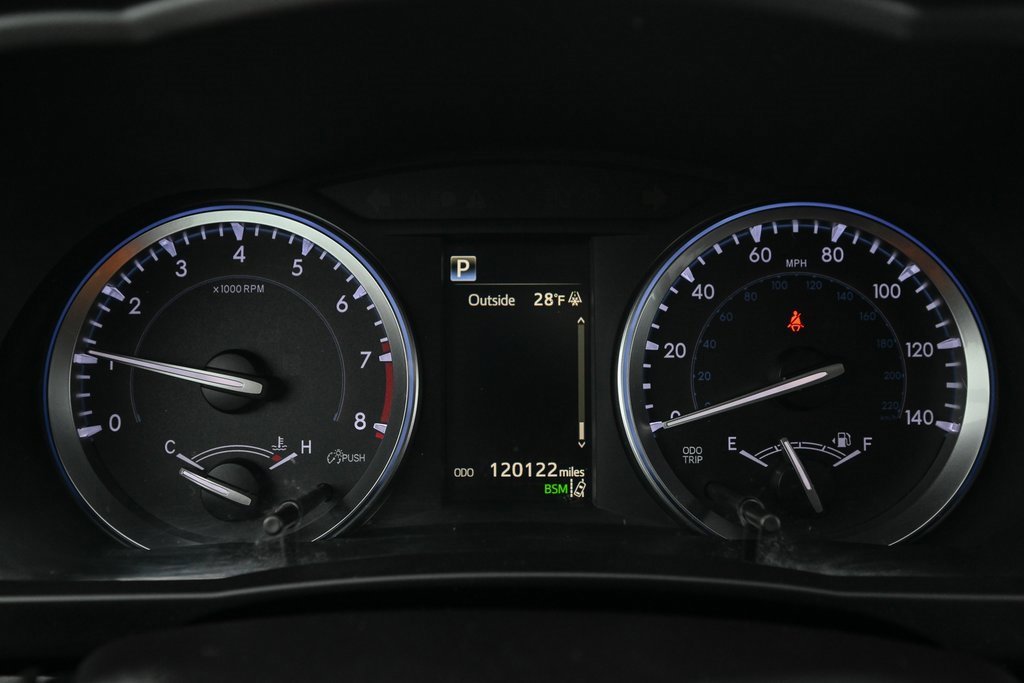 Used 2017 Toyota Highlander XLE image 38