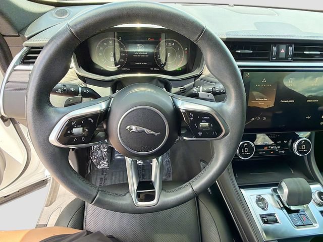 Used 2023 Jaguar F-PACE S AWD/4WD image 39