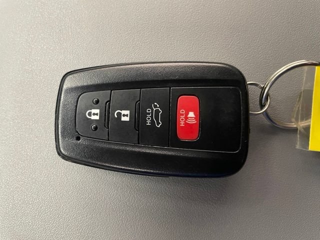 Used 2023 Toyota Highlander Limited AWD/4WD image 23