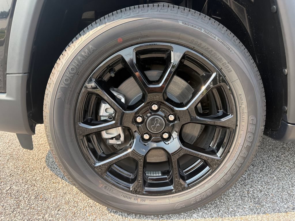 New 2026 Jeep Compass Latitude AWD/4WD image 25