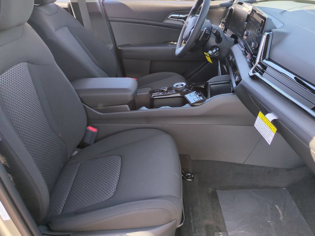 Certified 2025 Kia Sportage LX AWD/4WD image 26