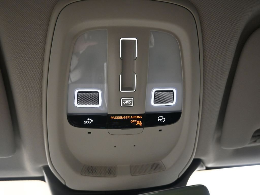 New 2026 Volvo XC60 B5 Plus w/ Protection Package Premier image 36