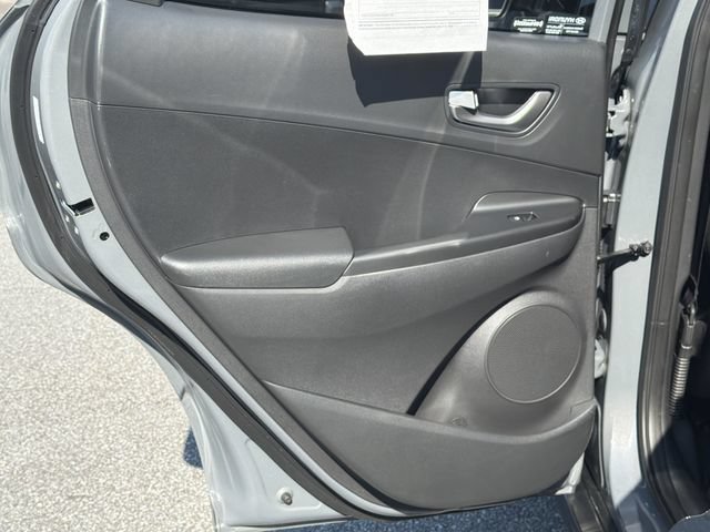 Used 2023 Hyundai Kona SE FWD image 21