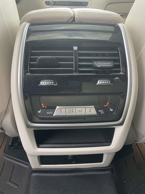 Used 2020 BMW X5 xDrive40i w/ Premium Package AWD/4WD image 11