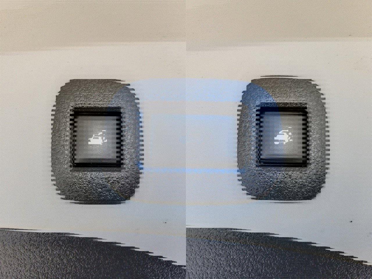 Used 2018 Nissan Rogue SL w/ Premium Package image 9