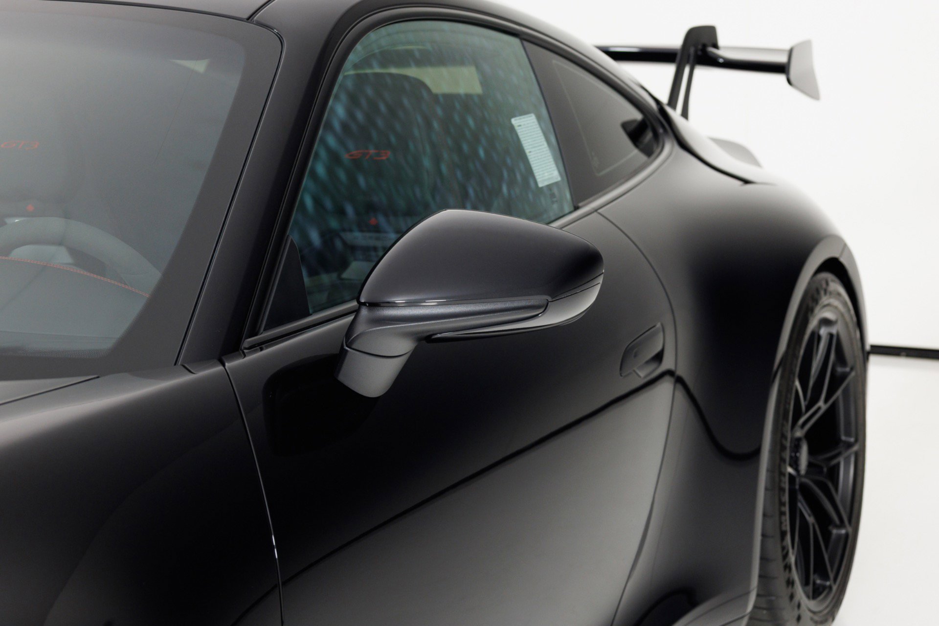 Used 2025 Porsche 911 GT3 RWD image 63