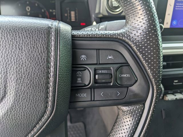 Used 2024 Toyota Tacoma SR5 AWD/4WD image 33
