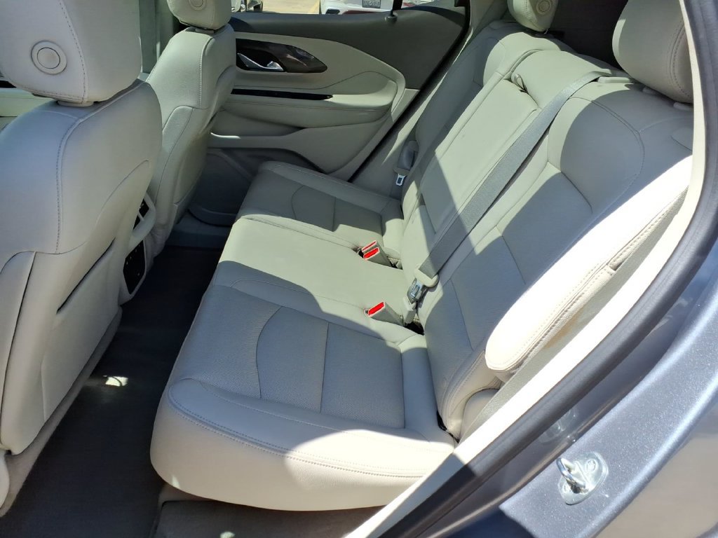 Used 2020 GMC Terrain Denali w/ Denali Premium Package FWD image 12