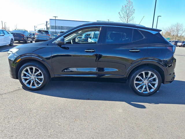 Used 2025 Buick Encore GX Avenir w/ Avenir Convenience Package AWD/4WD image 4