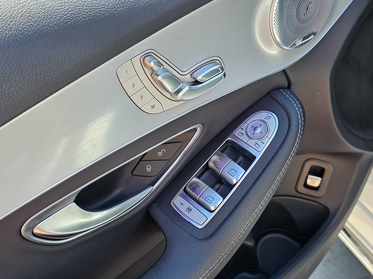 Used 2020 Mercedes-Benz C 300 Sedan image 28