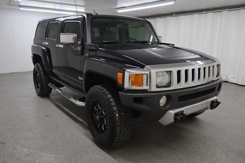 Used 2009 HUMMER H3 Luxury