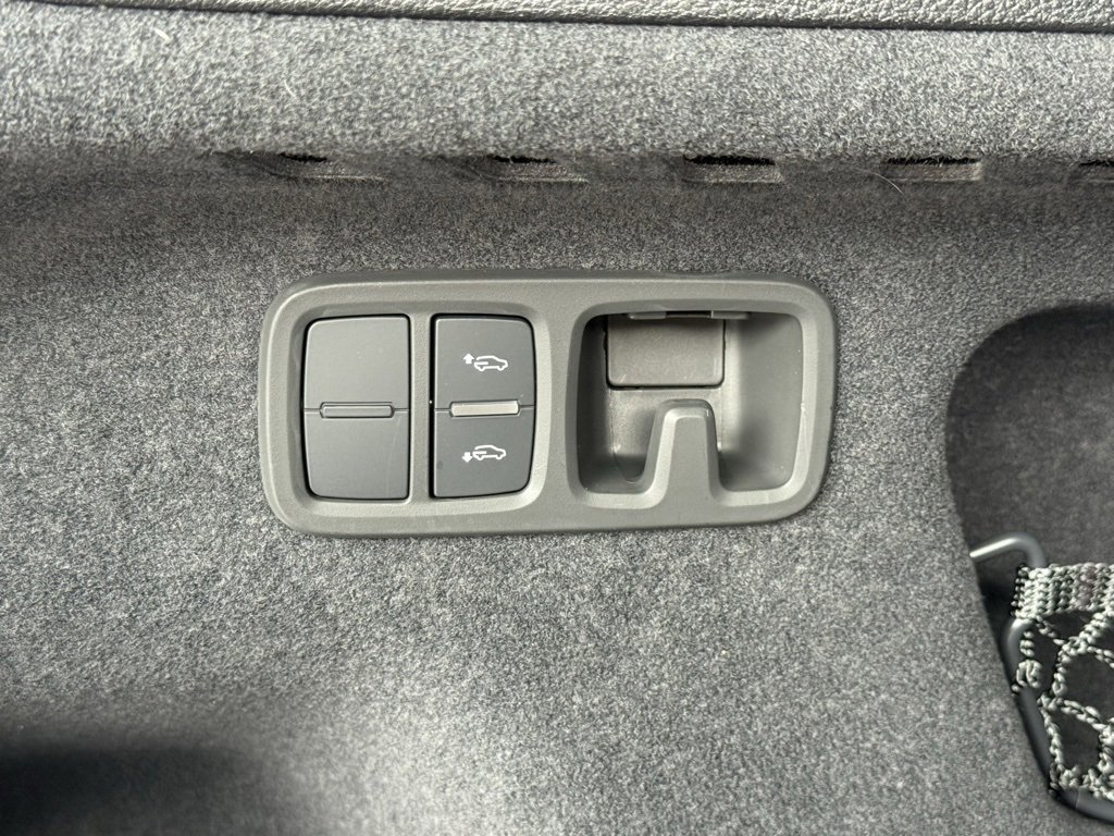 Used 2024 Audi RS Q8 image 43