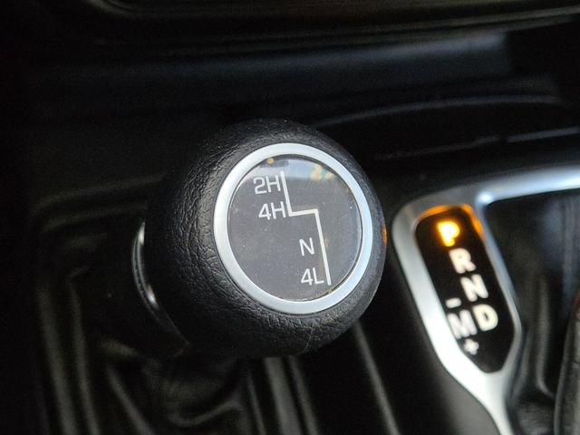 Used 2023 Jeep Wrangler Willys image 5