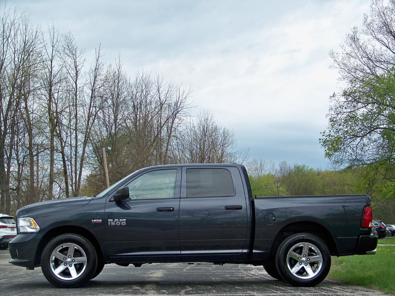 Used 2016 RAM 1500 Express w/ Popular Equipment Group AWD/4WD image 10