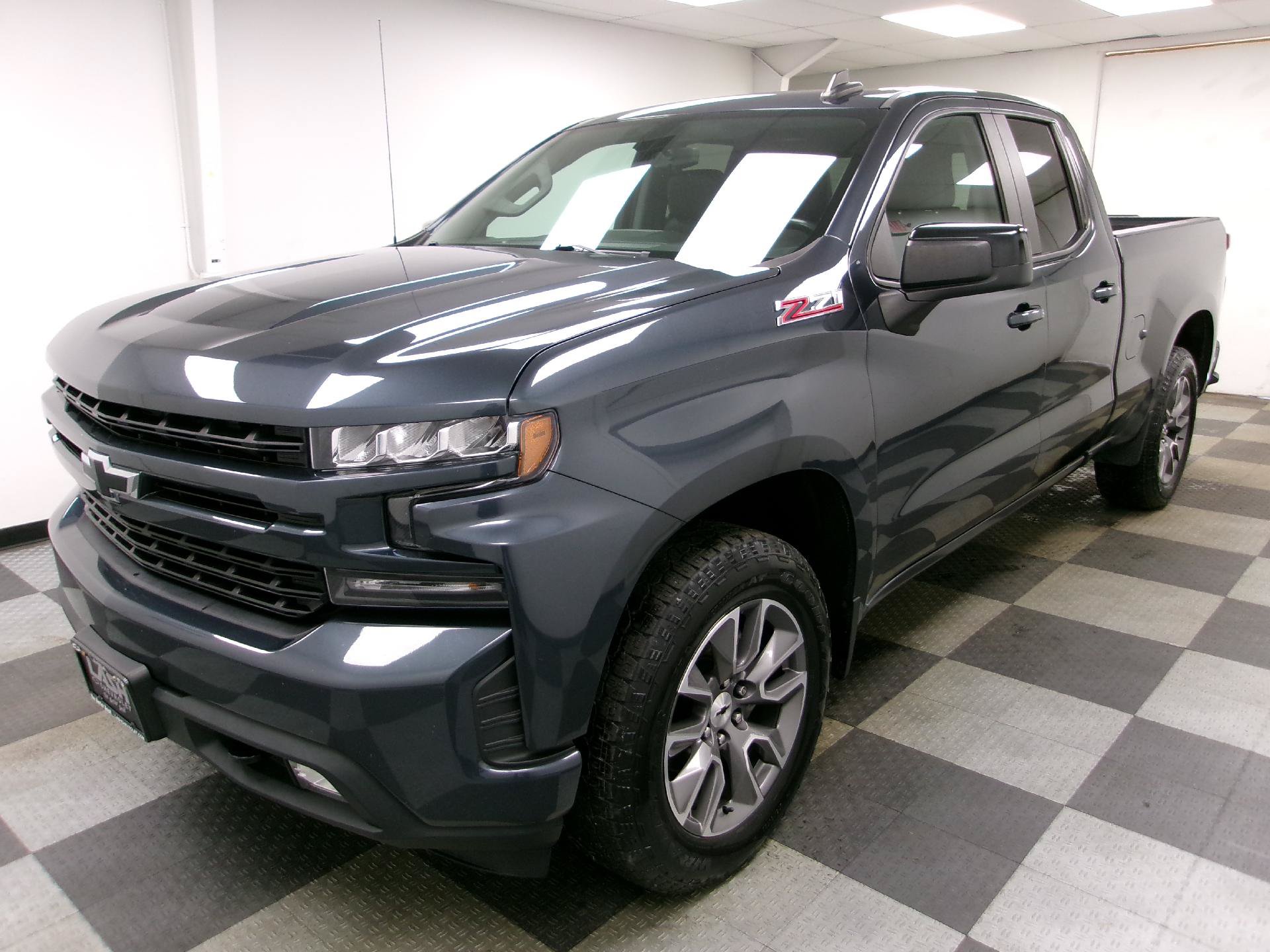 Used 2019 Chevrolet Silverado 1500 RST AWD/4WD image 1