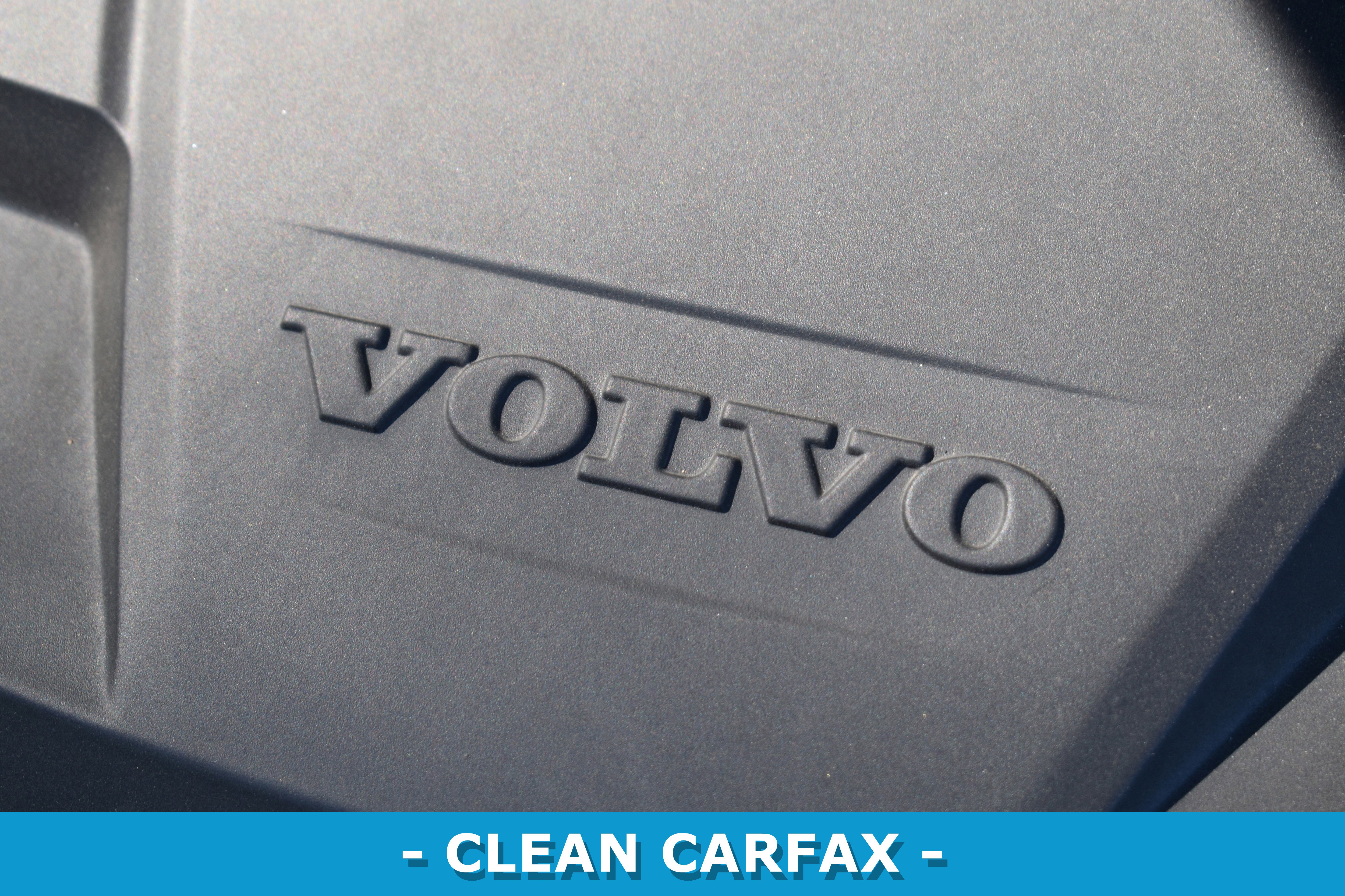 Used 2019 Volvo XC60 T8 Momentum w/ Advanced Package image 24