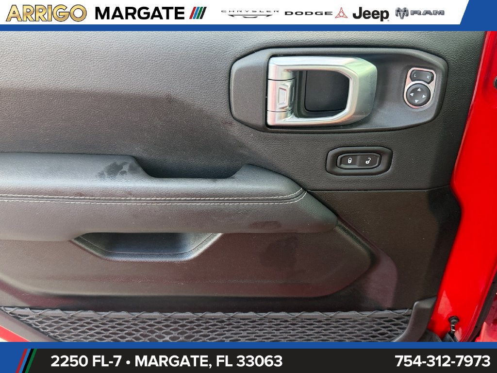 Certified 2023 Jeep Gladiator Overland w/ Popular Equipment Package AWD/4WD image 36