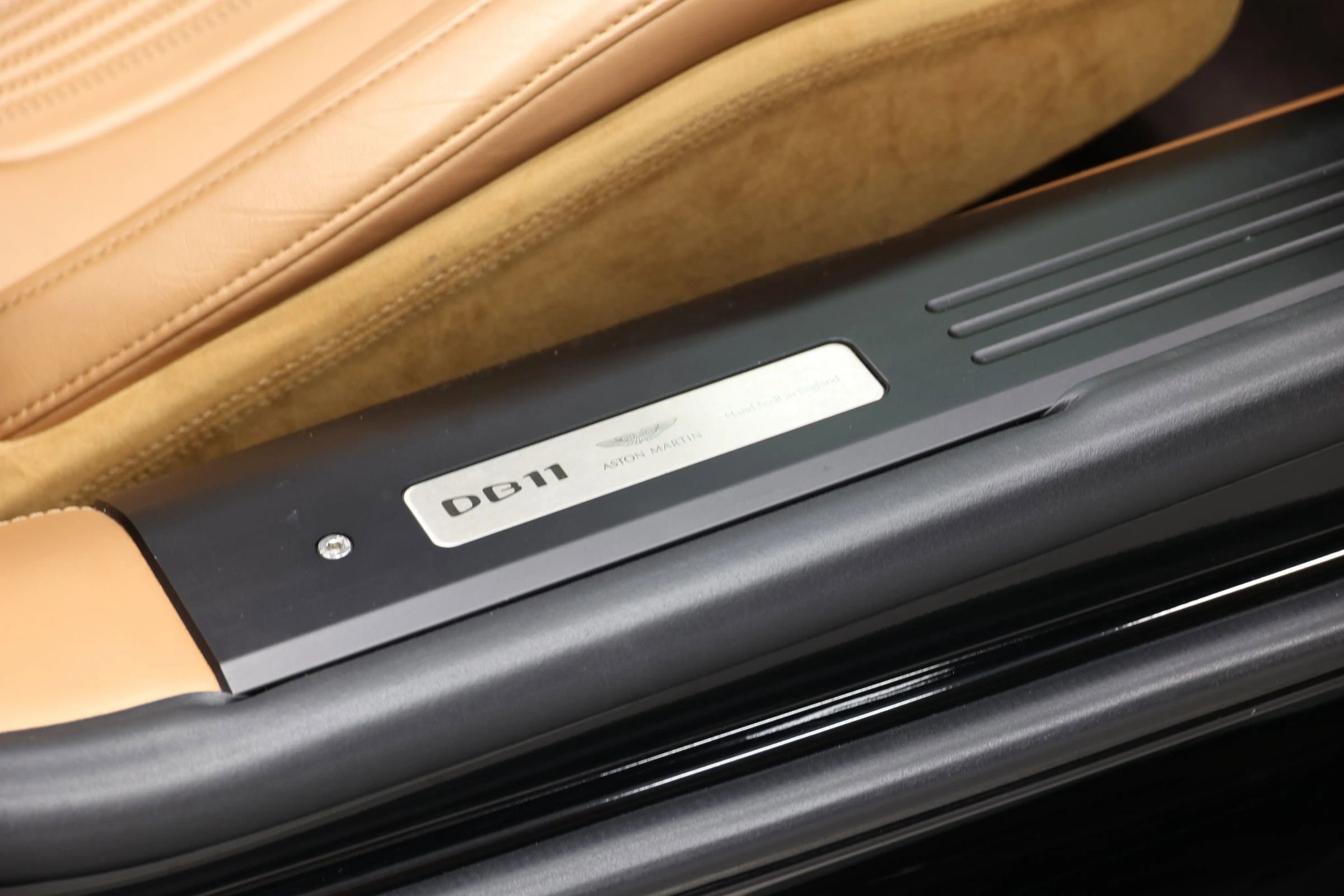 Used 2020 Aston Martin DB11 Volante image 73