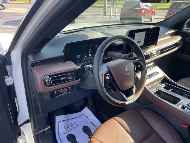 New 2025 Lincoln Aviator Reserve w/ Jet Appearance Package image 29