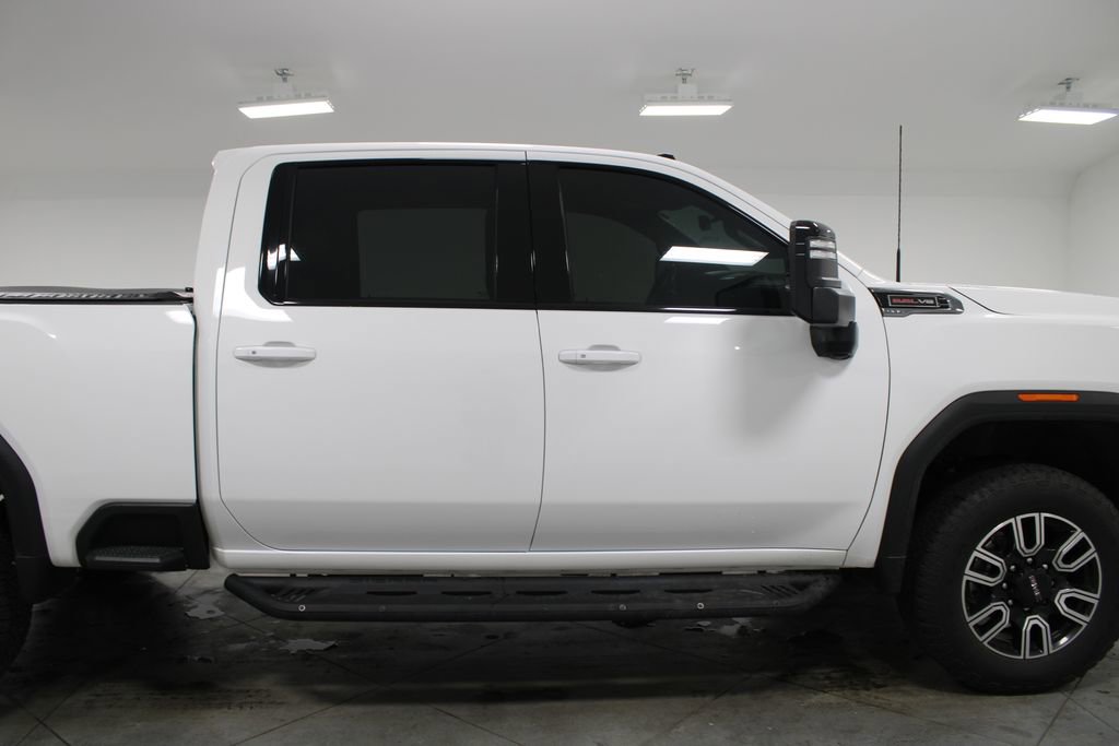 Used 2022 GMC Sierra 2500 AT4 w/ AT4 Preferred Package image 11