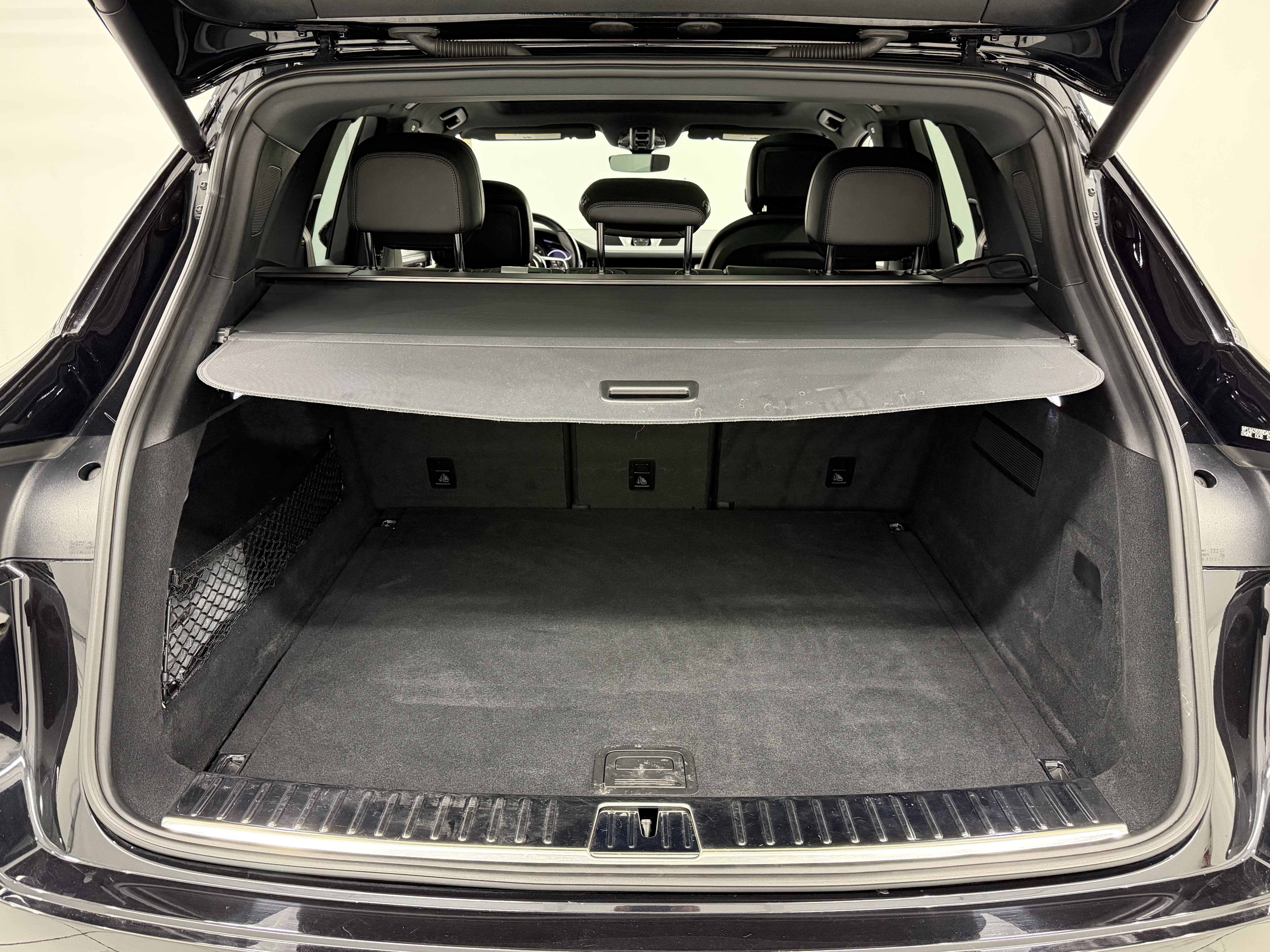 Certified 2022 Porsche Cayenne Platinum Edition image 64