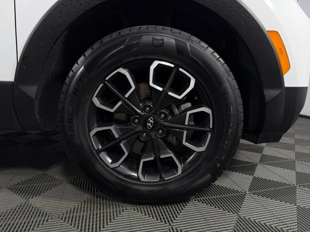 Used 2022 Hyundai Santa Cruz SEL Premium AWD/4WD image 11