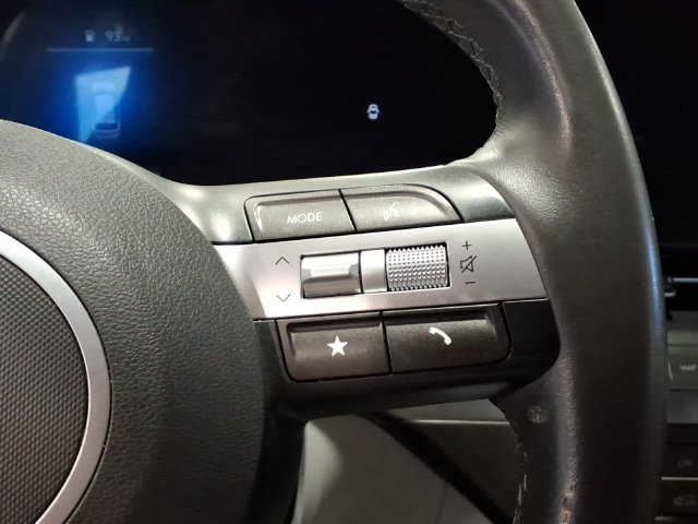 Used 2025 Hyundai Kona SEL AWD/4WD image 16