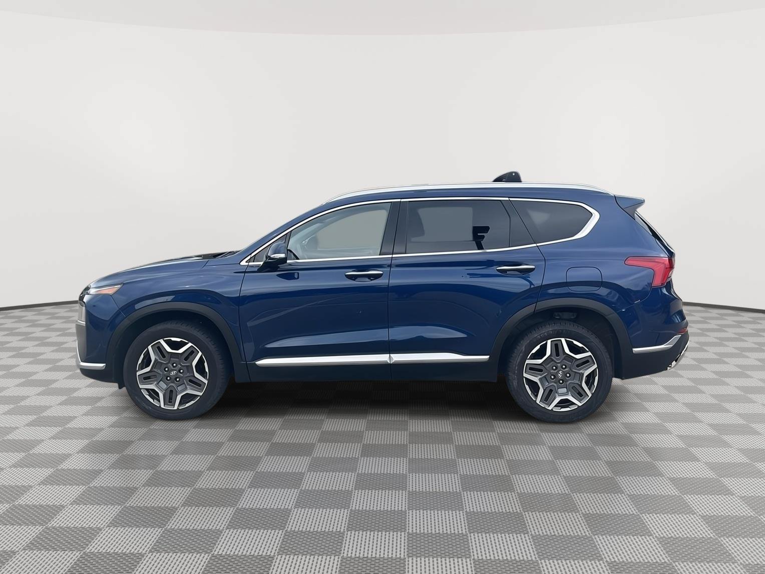 Used 2021 Hyundai Santa Fe Limited AWD/4WD image 9