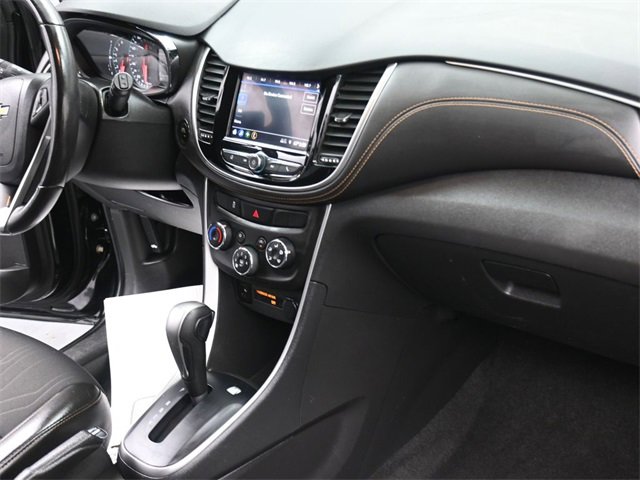 Used 2022 Chevrolet Trax LT w/ Midnight Edition image 28