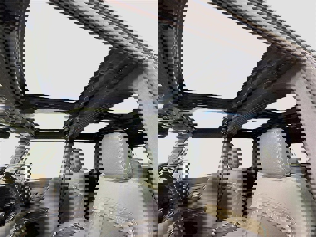 Used 2024 GMC Hummer EV 3X image 16