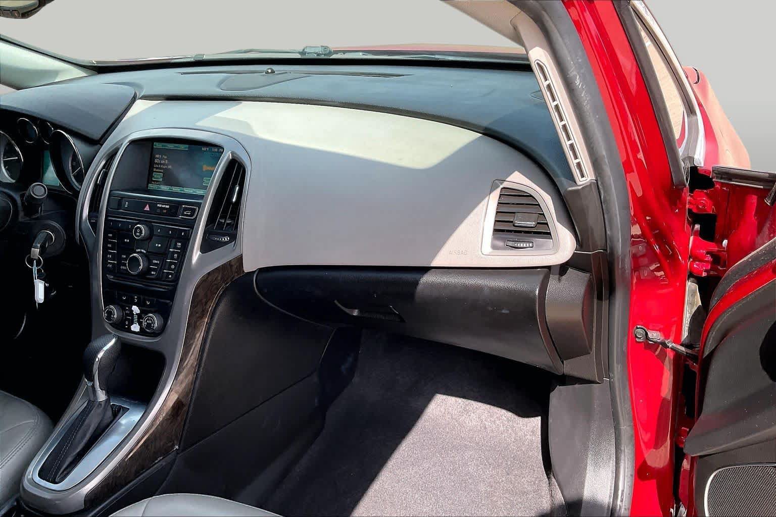 Used 2012 Buick Verano FWD image 11